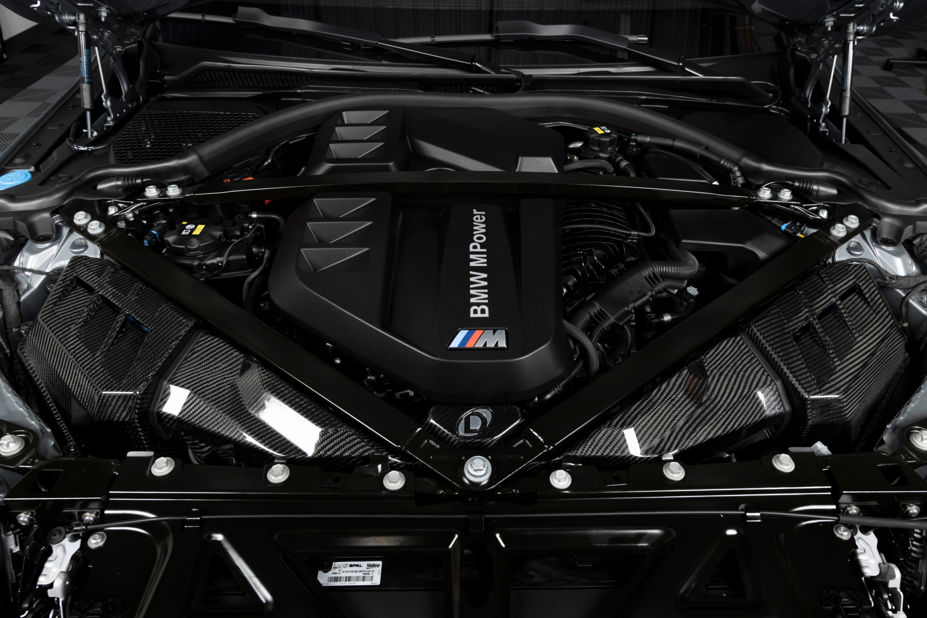 Dinan Gloss Carbon Fiber Cold Air Intake - 2021-2026 BMW M2/M3/M4 Part #  D760-0063